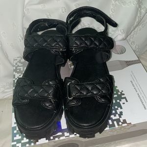 New!! Size 8 misguided Guccii similar